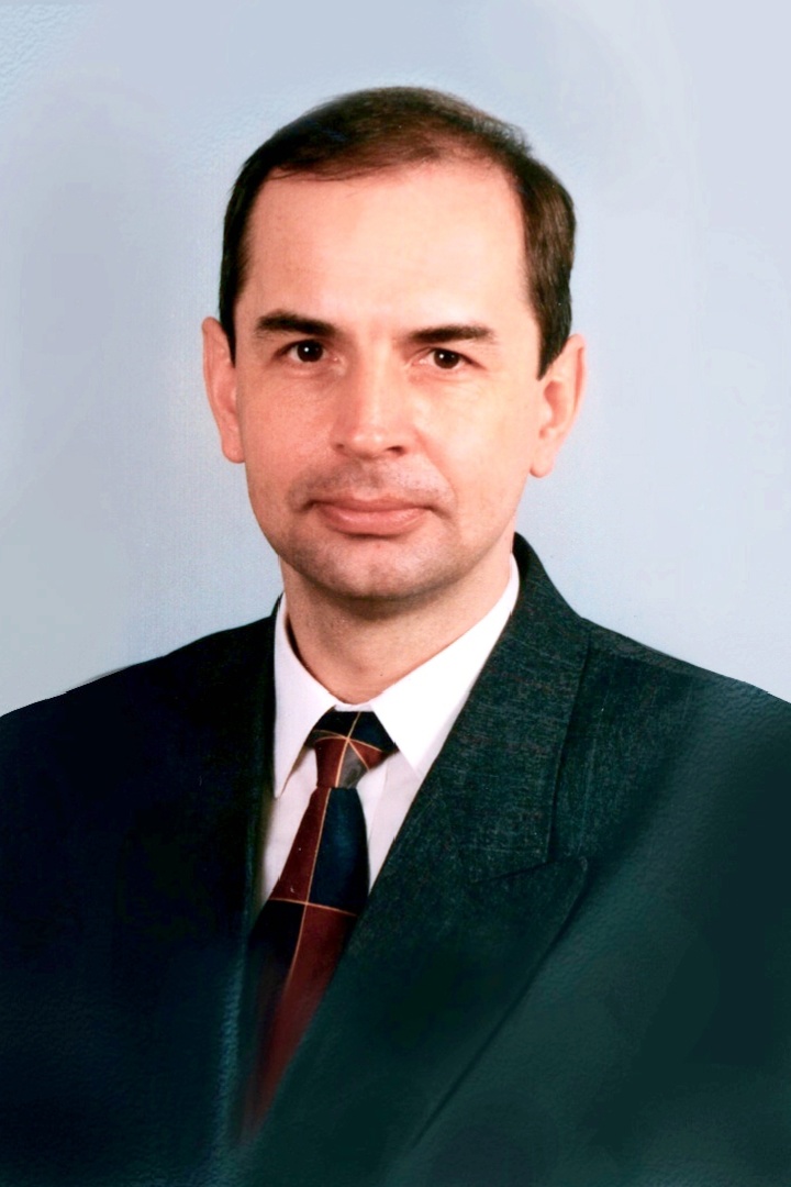 Ламанов Владимир Андреевич.